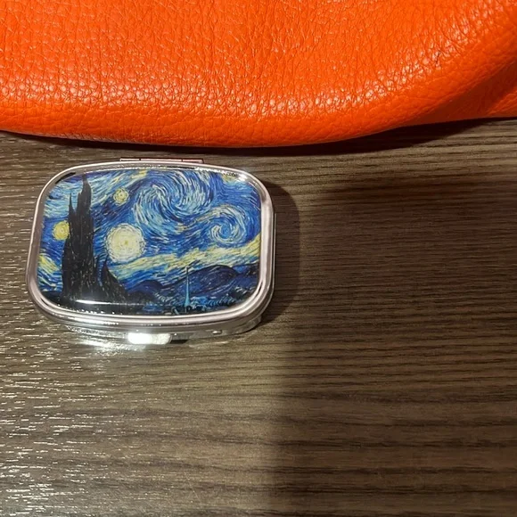 Starry Night Pill Box Portable Metal Pill Organizer 2 Compartment NWOT - Picture 6 of 7